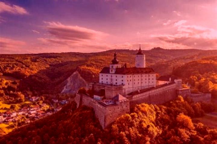 Victoria, 37 — Escort in Forchtenstein, Austria