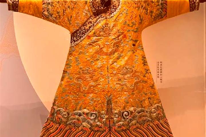 Victoria, 37 — Escort in Guanmian, China