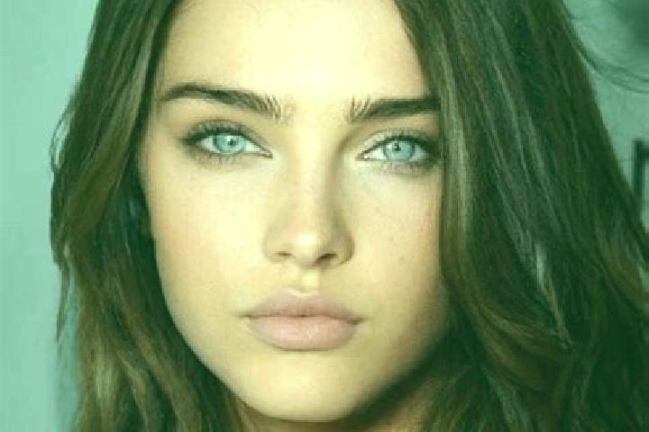 Victoria, 38, a brunette blue-eyed middle eastern companion based in Granada. Offering Massage, Party Girl, 69. Available for incall and outcall, overnight b...