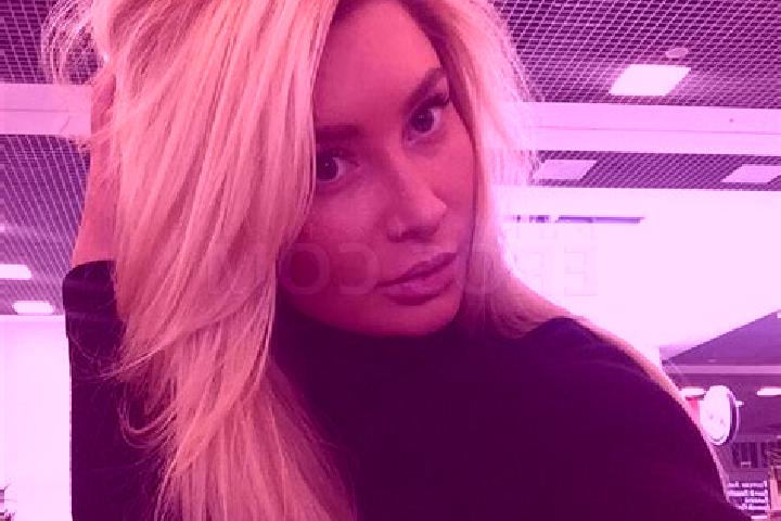 Victoria, 38, a dark blonde dark-eyed caucasian companion based in Hokes Bluff. Offering Dinner Date, A-Level, Couples, Massage, Party Girl. Available for in...