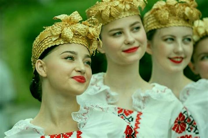 Victoria, 38 — Escort in Kobryn, Belarus