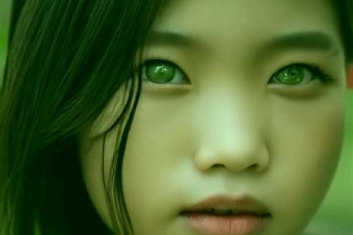 Victoria, 39, a red green-eyed asian companion based in Kielczow. Offering Massage, BDSM, Roleplay, GFE. Available for incall and outcall, overnight bookings...