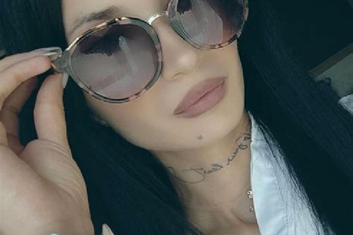 Victoria, 39 — Escort in Cosoveni, Romania