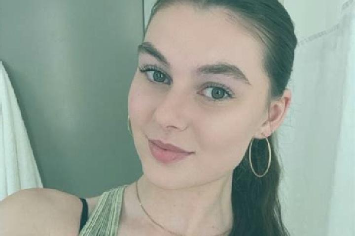 Victoria, 39 — Escort in Langhorne Manor, United States