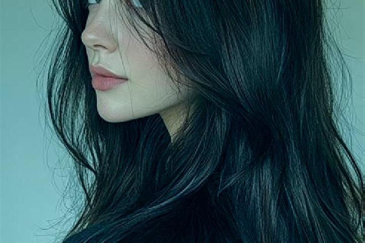 Violet, 20, a auburn brown-eyed caucasian companion based in Nagawa. Offering 69, Travel Companion, Massage. Available for incall and outcall, day and evenin...