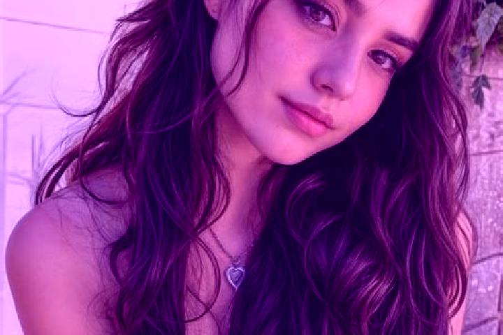 Violet, 20, a black hazel-eyed caucasian companion based in Takedamachi. Offering Fetish, OWO, CIM, Roleplay. Available for incall and outcall, day and eveni...