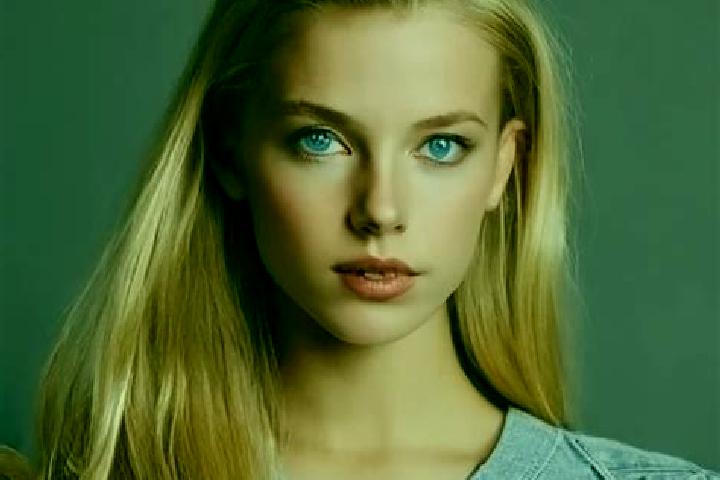 Violet, 20, a blonde grey-eyed indian companion based in Llorente. Offering 69, A-Level, GFE. Available for incall and outcall, overnight bookings available.