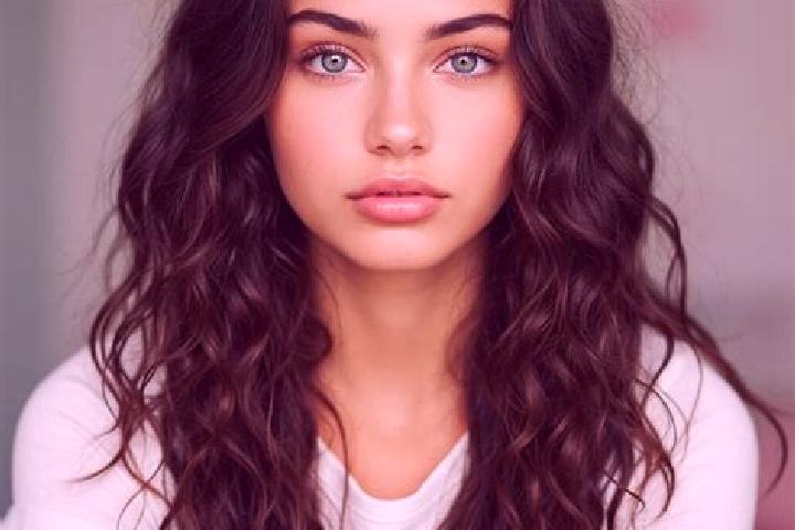 Violet, 20, a brunette dark-eyed mediterranean companion based in Clogherhead. Offering GFE, Massage, Dinner Date. Available for incall and outcall, overnigh...