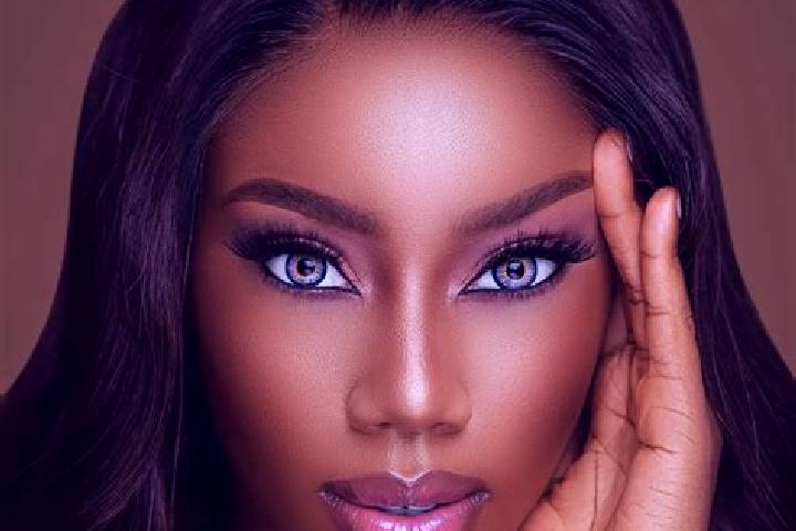 Violet, 20, a chestnut blue-eyed ebony companion based in Taxe Cheya Azadiye. Offering OWO, 69, Deep French Kissing. Available for incall and outcall, overni...