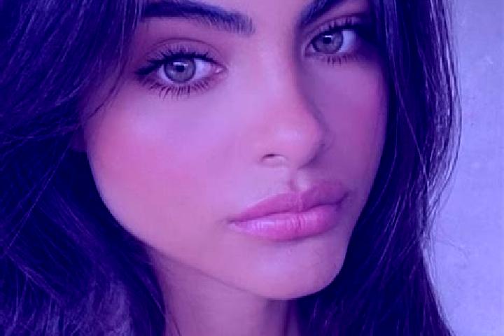 Violet, 20, a chestnut green-eyed indian companion based in Robregordo. Offering Prostate Massage, Deep French Kissing, Duos, Girlfriend Experience, Dinner D...