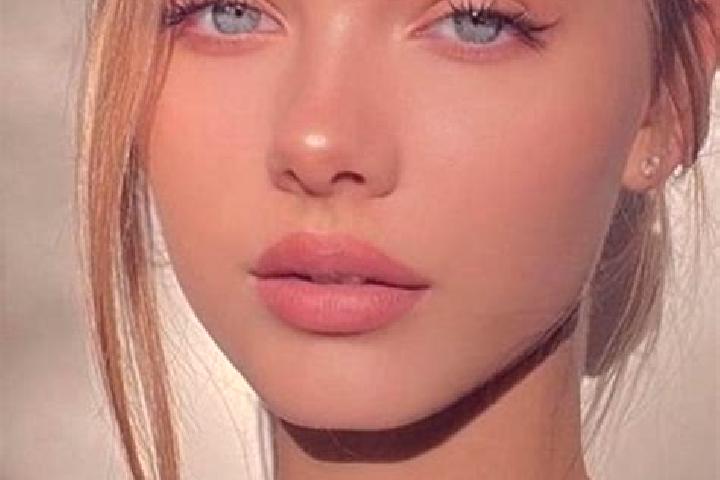 Violet, 20, a dark blonde blue-eyed caribbean companion based in Conneaut Lakeshore. Offering Striptease, Travel Companion, Dinner Date. Available for incall...