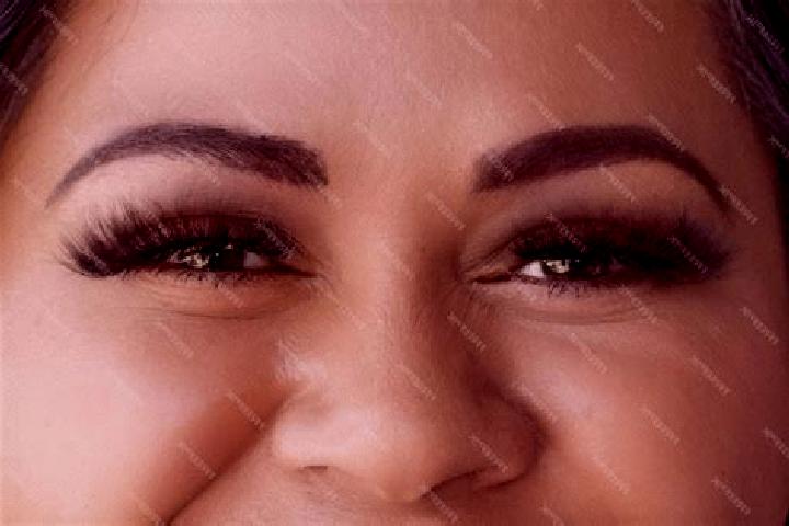 Violet, 20, a red green-eyed latina companion based in Hannans. Offering Striptease, CIM, Massage. Available for incall and outcall, day and evening dates.