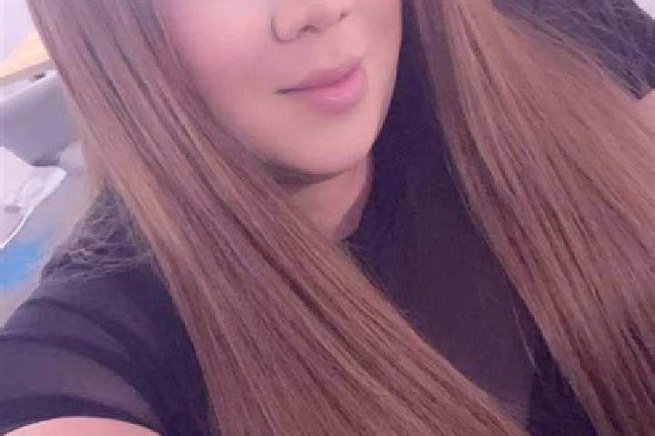 Violet, 20 — Escort in Beaumont, Ireland