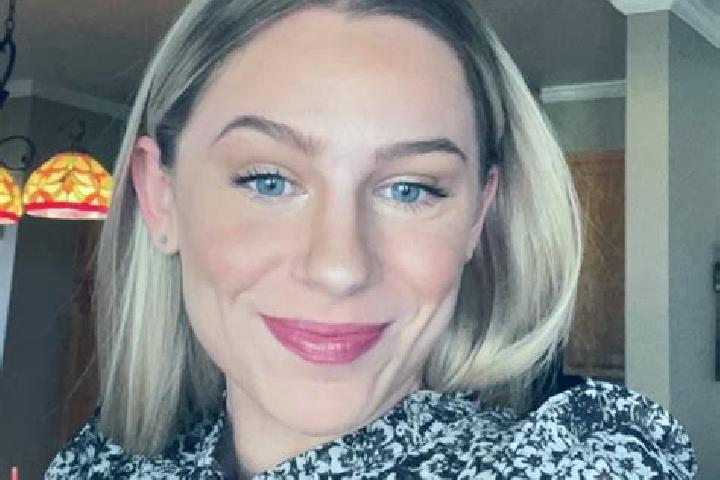 Violet, 20 — Escort in Broussard, United States