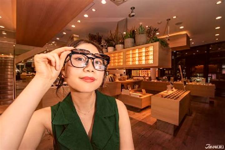 Violet, 20 — Escort in Dongwu, China