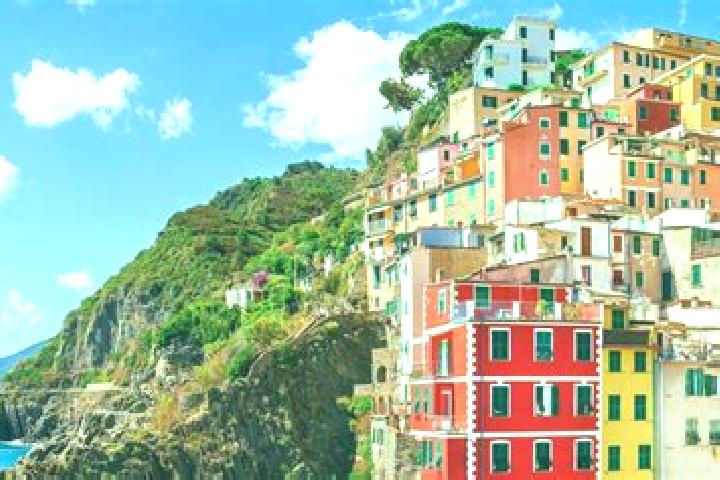 Violet, 20 — Escort in Linguaglossa, Italy