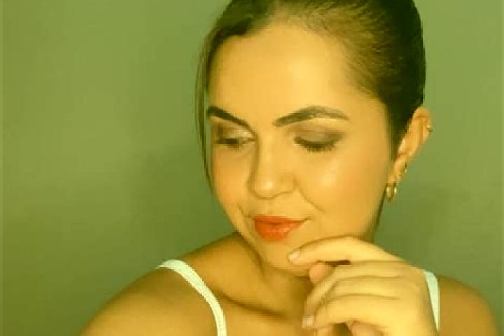 Violet, 20 — Escort in Maravilhas, Brazil
