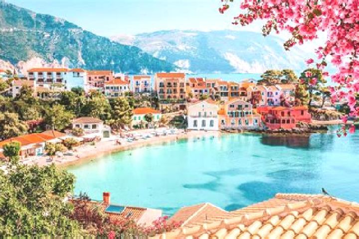 Violet, 20 — Escort in Skarmagkas, Greece