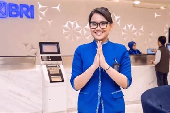 Violet, 20 — Escort in Sukawening, Indonesia