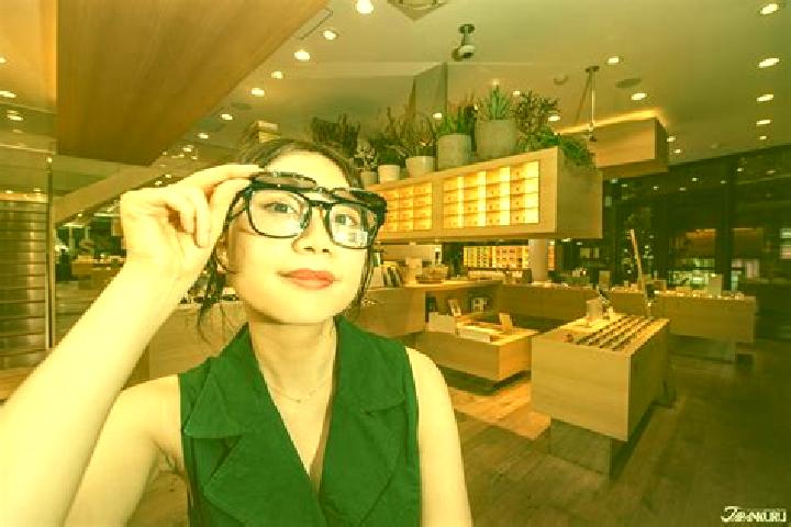 Violet, 20 — Escort in Yantang, China