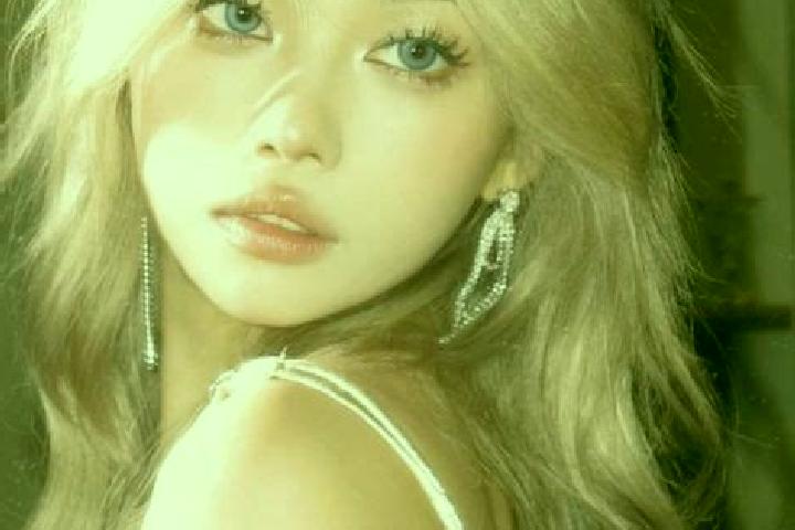 Violet, 21, a blonde grey-eyed asian companion based in Sudipen. Offering Deep French Kissing, 69, Roleplay. Available for incall and outcall, day and evenin...