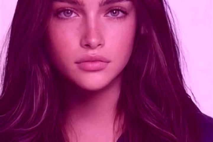Violet, 21, a brunette blue-eyed middle eastern companion based in Giais. Offering Striptease, GFE, BDSM, Roleplay. Available for incall and outcall, overnig...