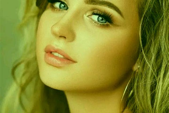 Violet, 21, a dark blonde blue-eyed mediterranean companion based in Vrato. Offering Dinner Date, Couples, BDSM, Fetish. Available for incall and outcall, da...