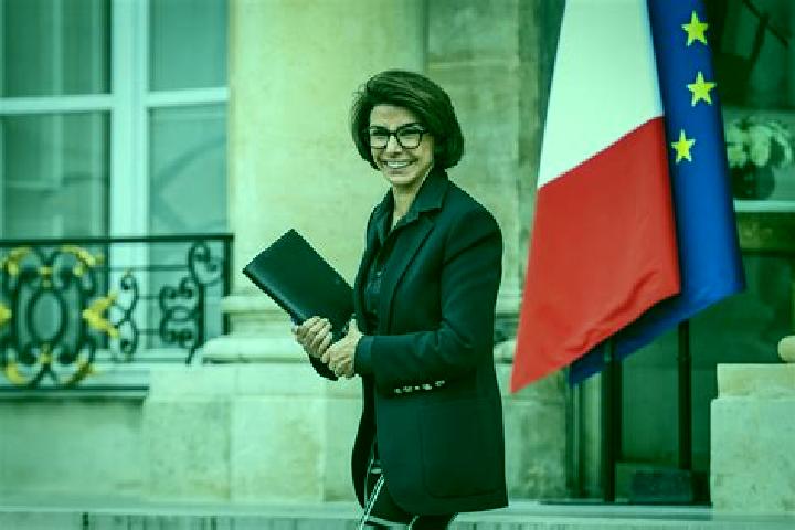 Violet, 21 — Escort in La Gaubretiere, France