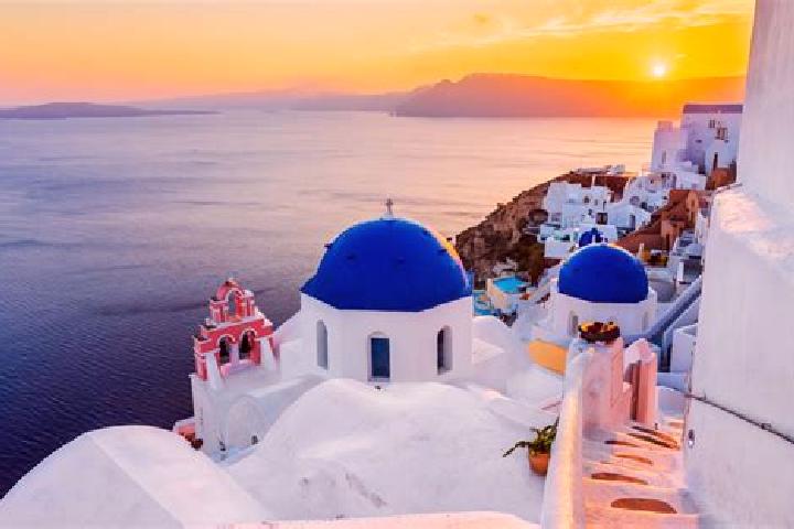 Violet, 21 — Escort in Malakasi, Greece