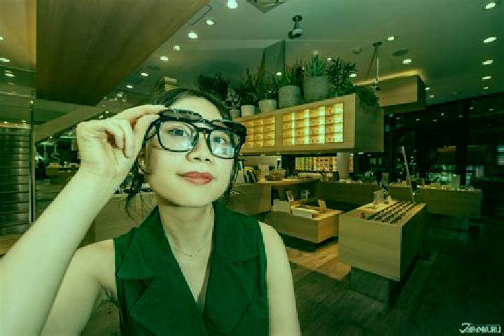 Violet, 21 — Escort in Miaoxiang, China
