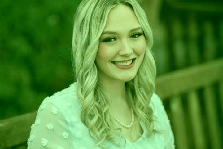 Violet, 21 — Escort in Talmo, United States