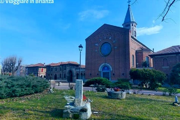 Violet, 21 — Escort in Zoccorino-Vergo, Italy