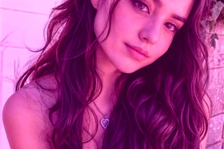 Violet, 22, a auburn hazel-eyed latina companion based in Aramayuan. Offering Travel Companion, BDSM, Massage, GFE. Available for incall and outcall, day and...