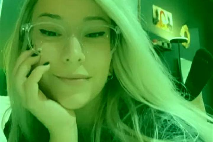 Violet, 22, a blonde grey-eyed mixed companion based in Cessapalombo. Offering Domination, Roleplay, Erotic Massage. Available for incall and outcall, day an...