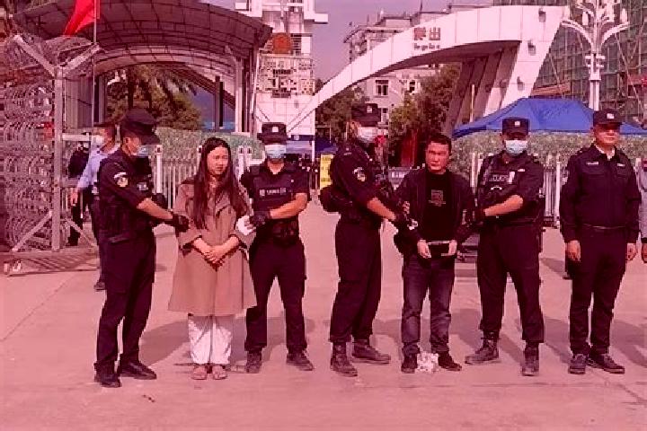 Violet, 22 — Escort in Kokang, Indonesia