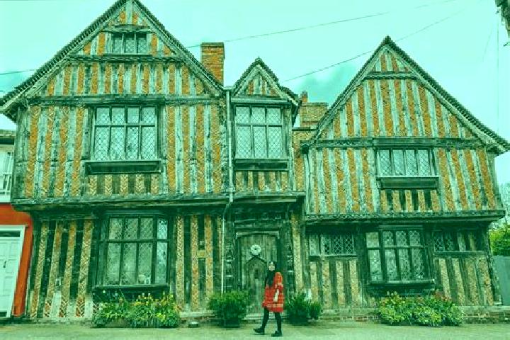 Violet, 22 — Escort in Lavenham, United Kingdom