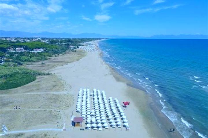 Violet, 22 — Escort in Licinella-Torre di Paestum, Italy