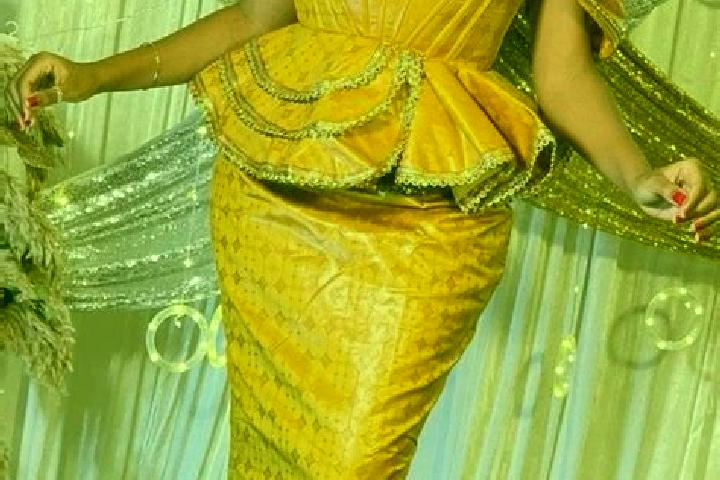 Violet, 22 — Escort in Loum, Cameroon