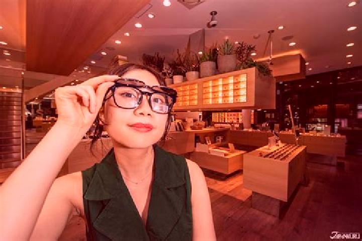 Violet, 22 — Escort in Shanghuang, China