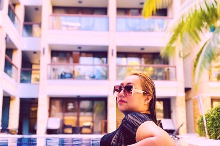 Violet, 22 — Escort in Tabun, Indonesia
