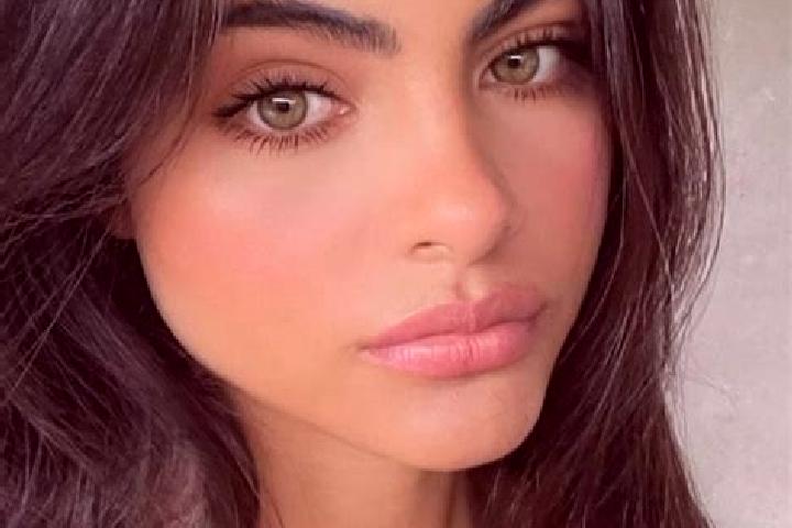 Violet, 23, a black hazel-eyed mixed companion based in Wa Thin Kha. Offering Striptease, GFE, Fetish, Travel Companion. Available for incall and outcall, da...