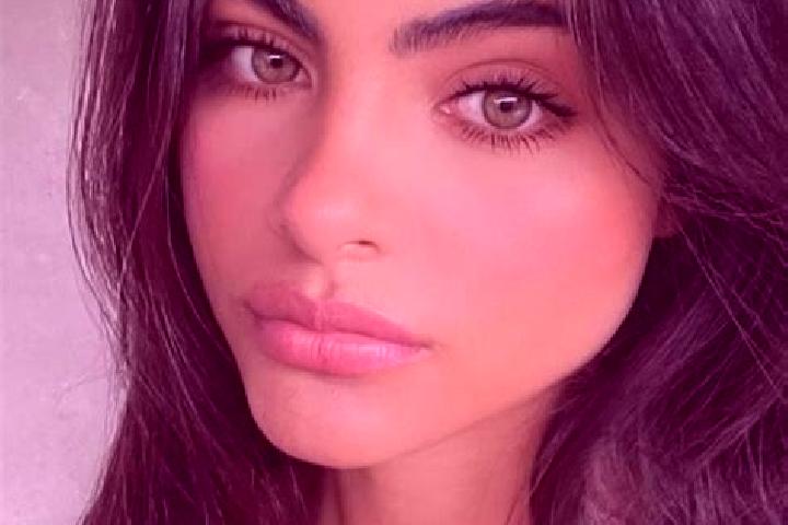 Violet, 23, a brunette dark-eyed european companion based in Luabo. Offering Dinner Date, Prostate Massage, Deep French Kissing, 69. Available for incall and...