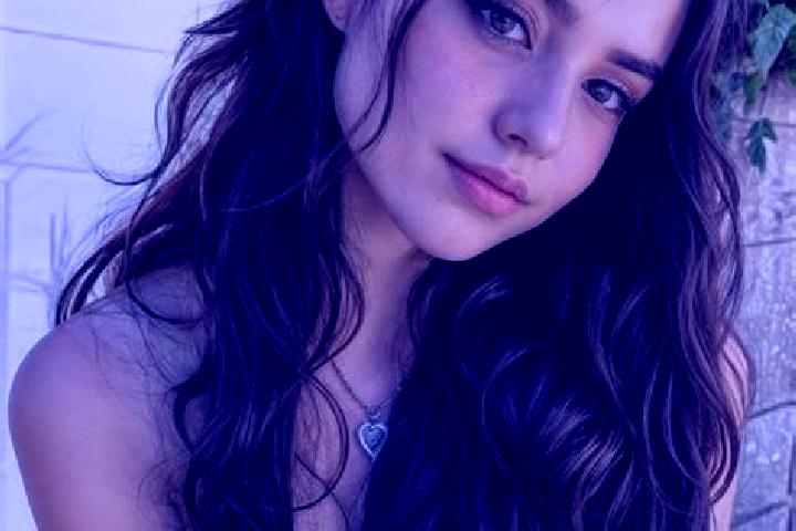 Violet, 23, a brunette hazel-eyed slavic companion based in Kastel Gomilica. Offering CIM, Tantra, Couples, Roleplay. Available for incall and outcall, day a...