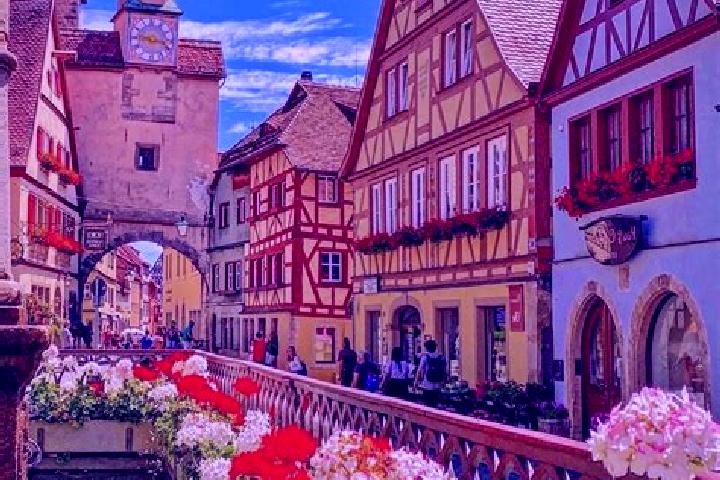 Violet, 23 — Escort in Geiselberg, Germany