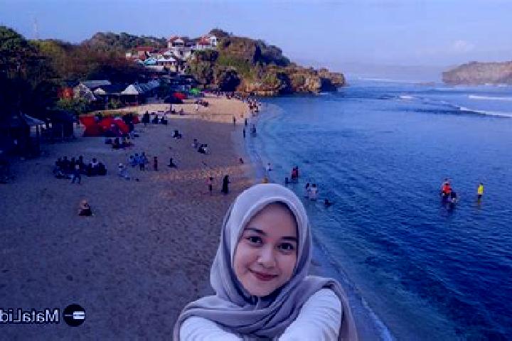 Violet, 23 — Escort in Ngepoh Kidul, Indonesia