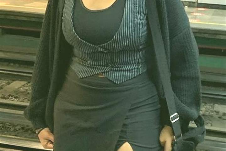 Violet, 23 — Escort in Sinanli, Turkey