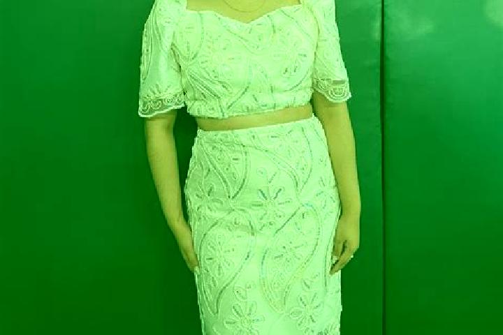 Violet, 23 — Escort in Urdaneta, Ecuador