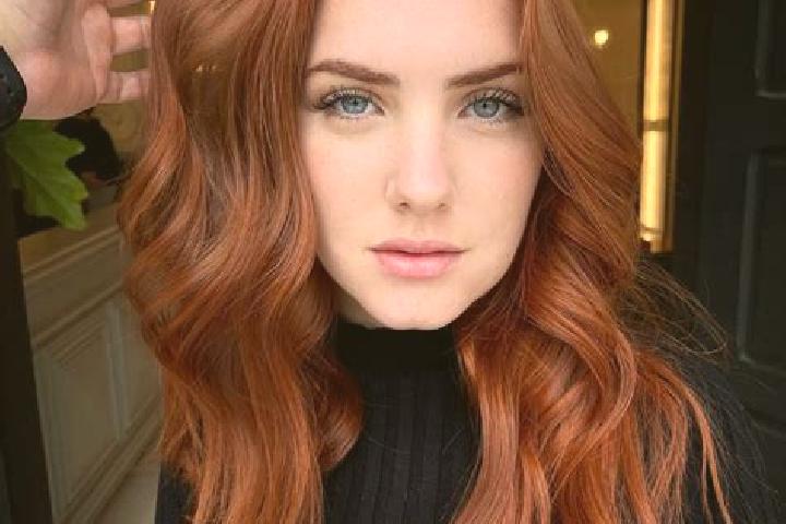 Violet, 24, a auburn blue-eyed middle eastern companion based in Vaerska. Offering Striptease, Dinner Date, Fetish, Massage. Available for incall and outcall...