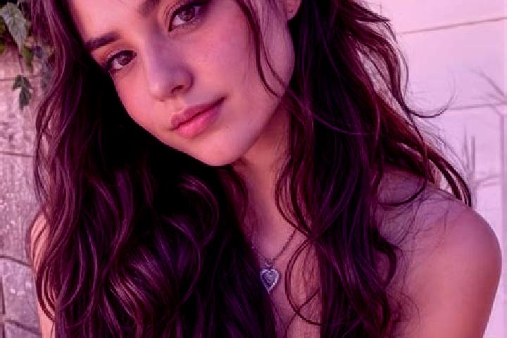 Violet, 24, a black hazel-eyed middle eastern companion based in Pontarddulais. Offering Massage, Fetish, Girlfriend Experience, OWO. Available for incall an...
