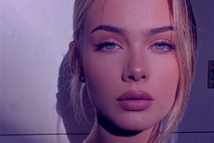 Violet, 24, a blonde grey-eyed european companion based in Chinda. Offering Couples, Overnight, OWO, CIM. Available for incall and outcall, day and evening d...